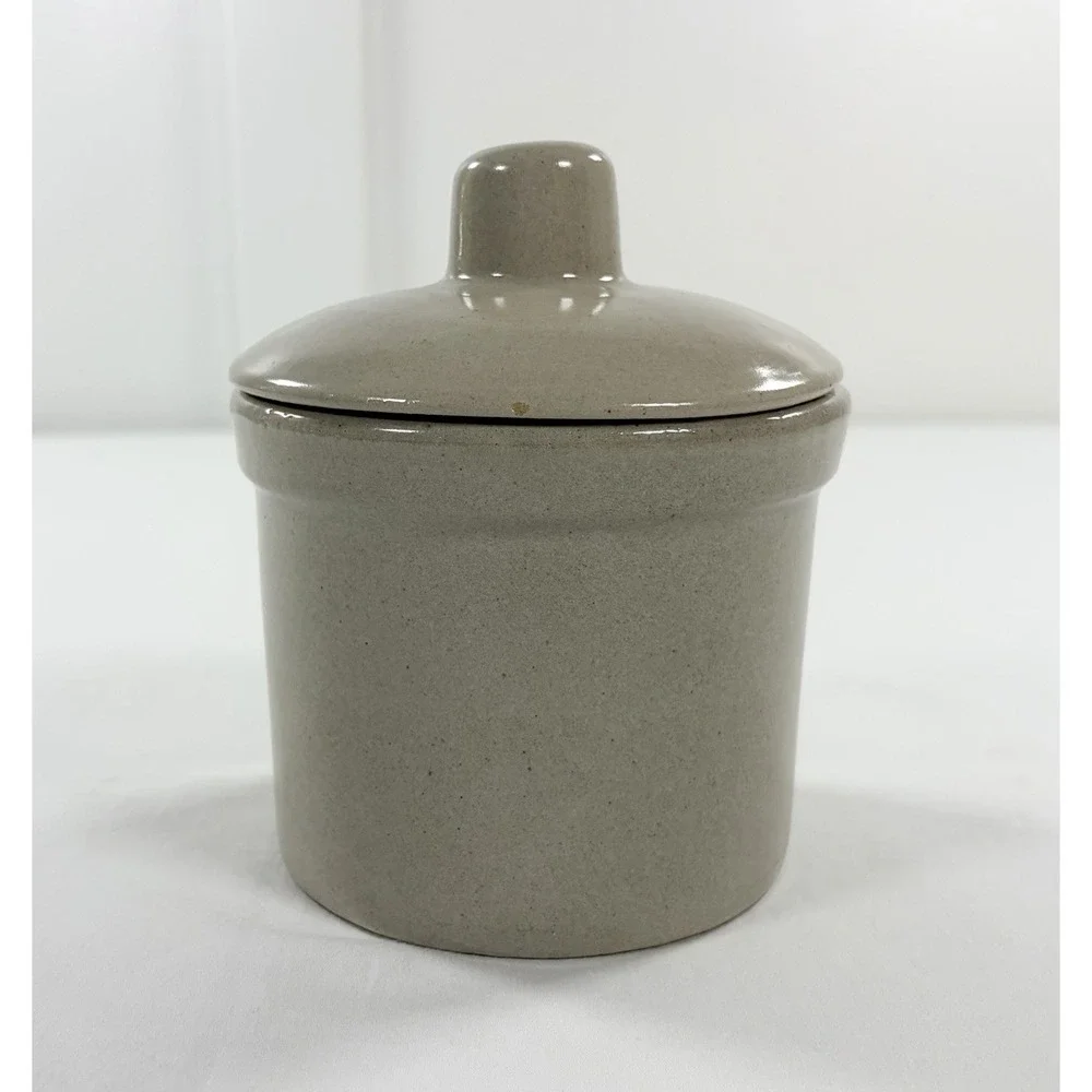 Vintage RRP Co Roseville OH‎ Speckled Beige Stoneware 1 Pint Butter Crock w/ Lid